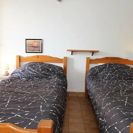 شقة Grand Climatise Avec Terrasse Et Parkings, Proche Des Thermes - Fr-1-553-106 *