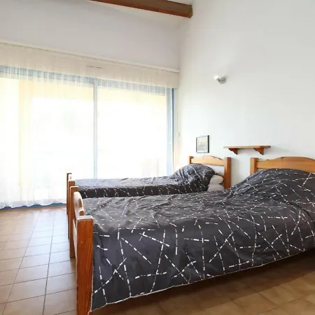 شقة Grand Climatise Avec Terrasse Et Parkings, Proche Des Thermes - Fr-1-553-106